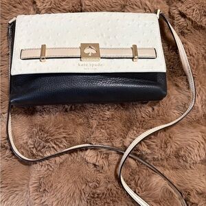 kate spade black and white shoulder bag